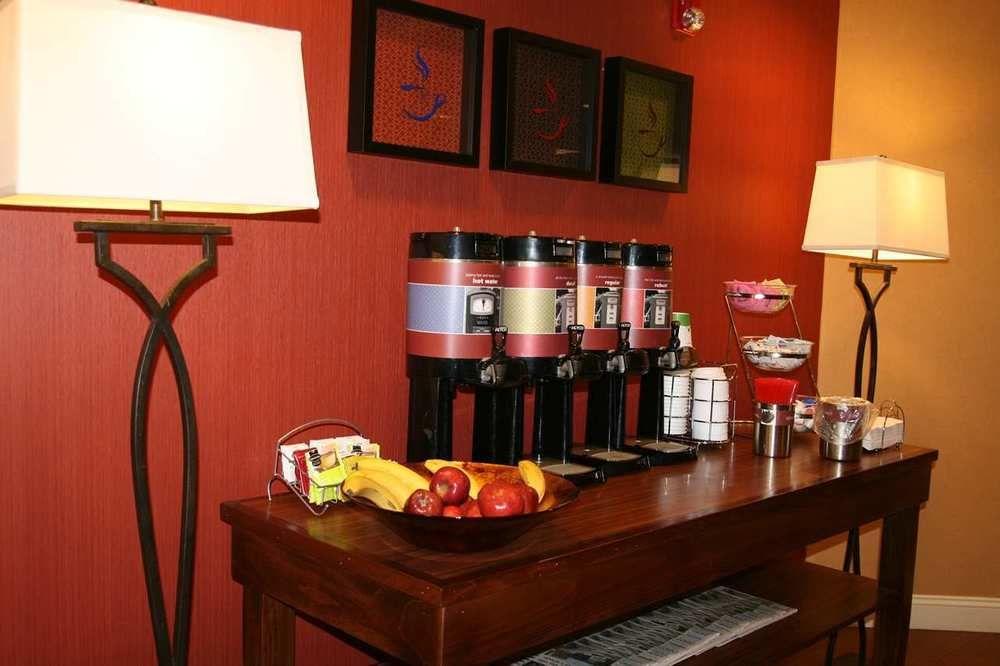 Hampton Inn & Suites Lathrop Bagian luar foto