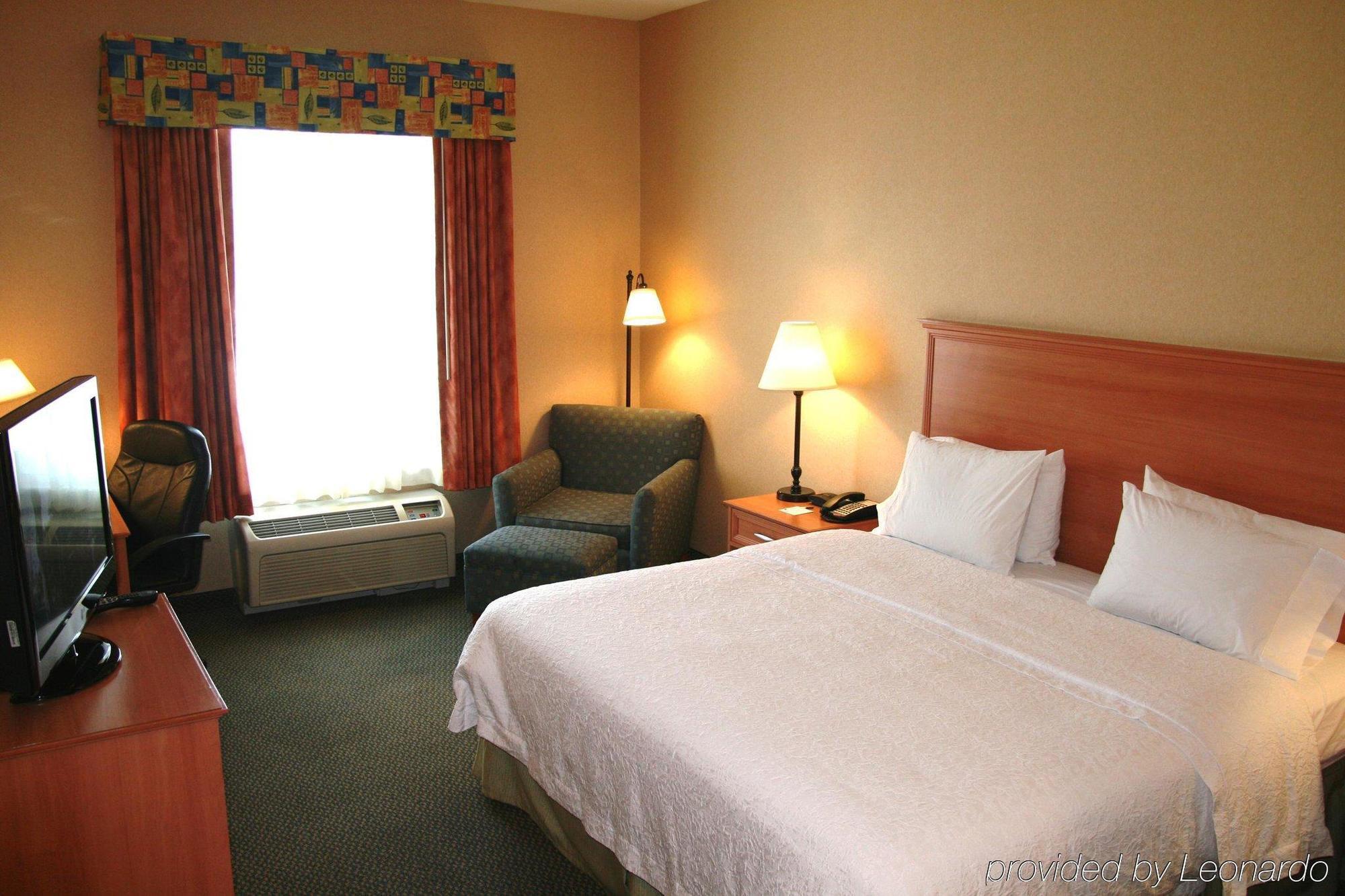 Hampton Inn & Suites Lathrop Bagian luar foto
