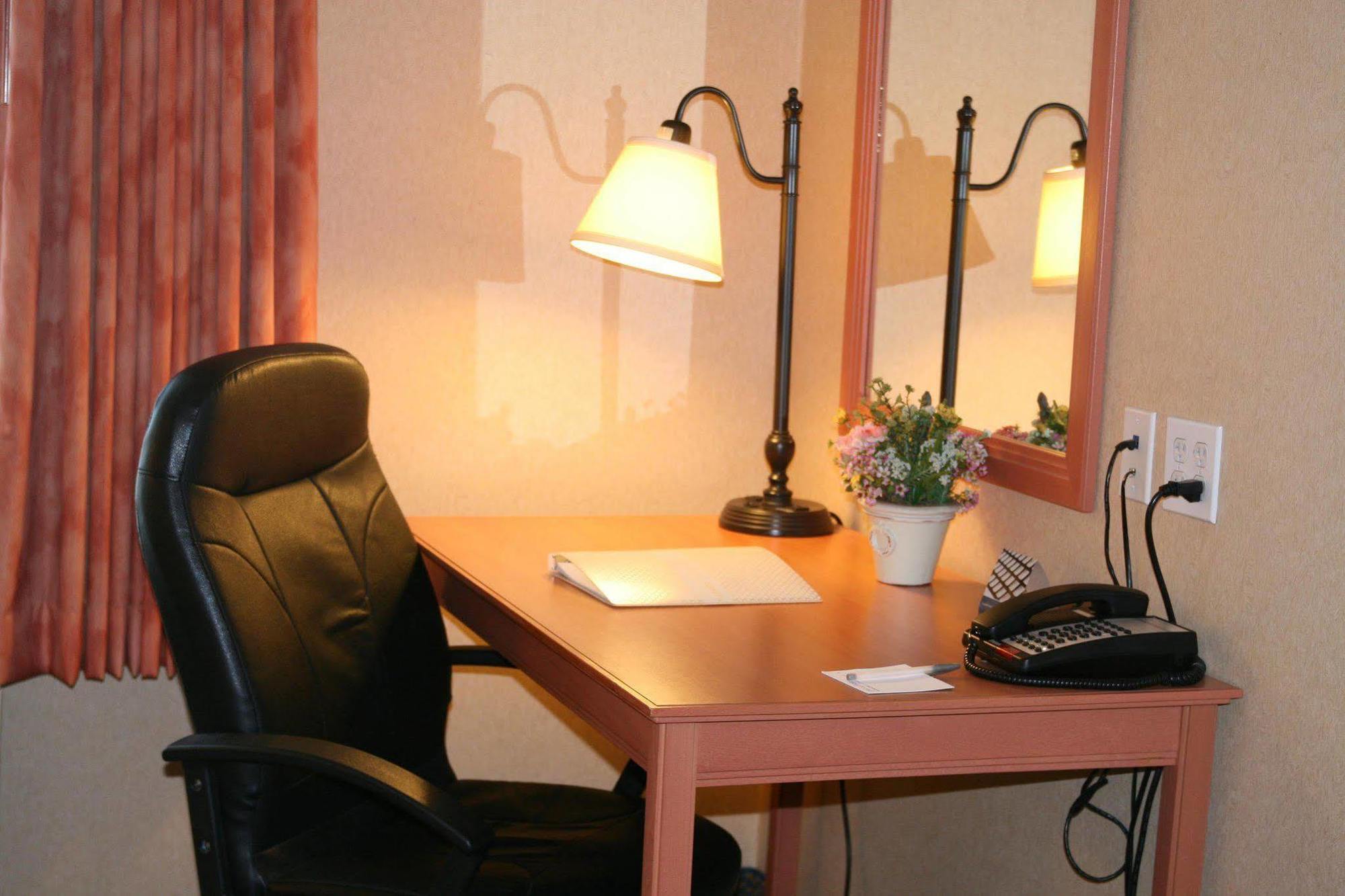 Hampton Inn & Suites Lathrop Ruang foto