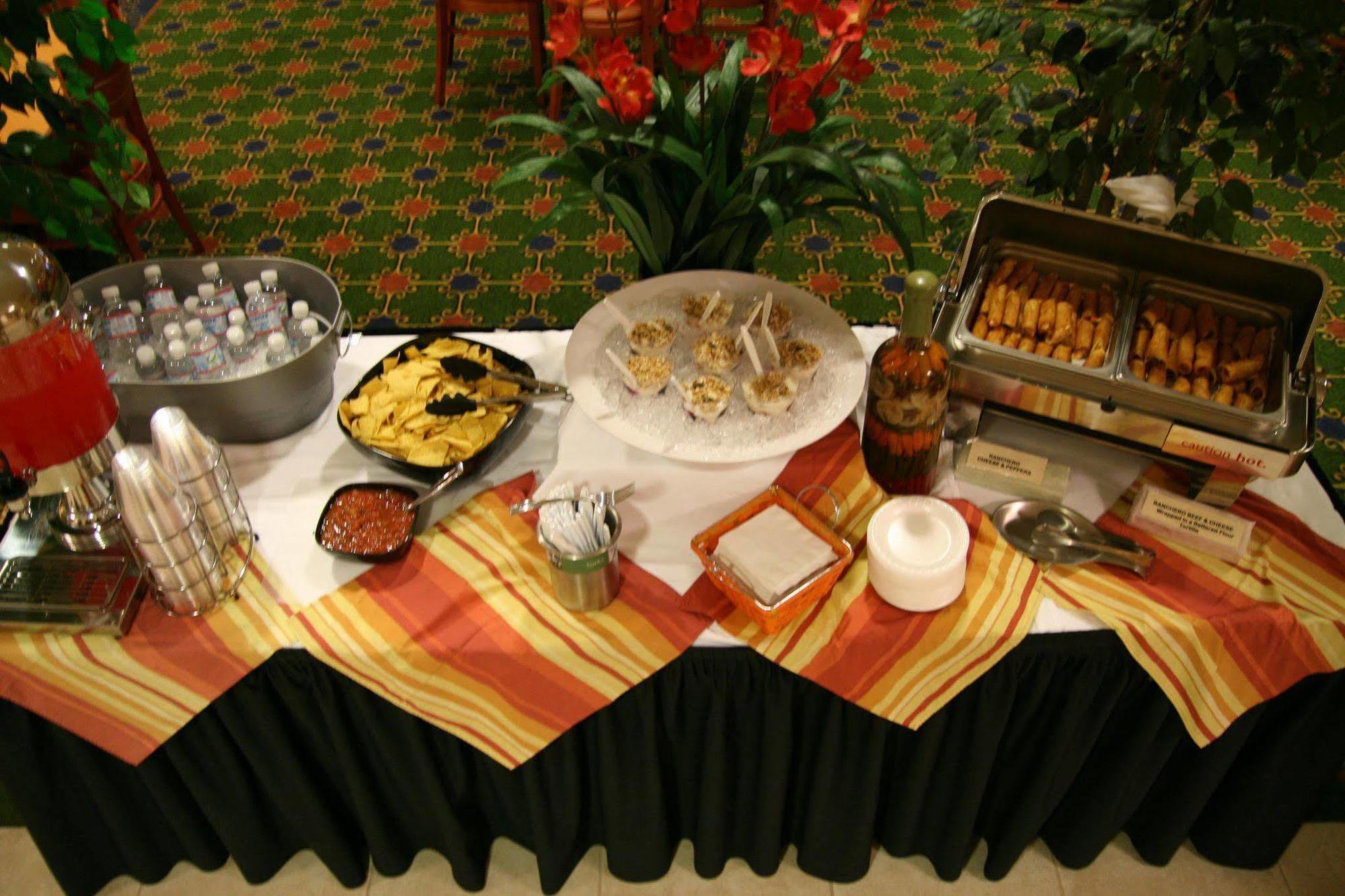 Hampton Inn & Suites Lathrop Restoran foto